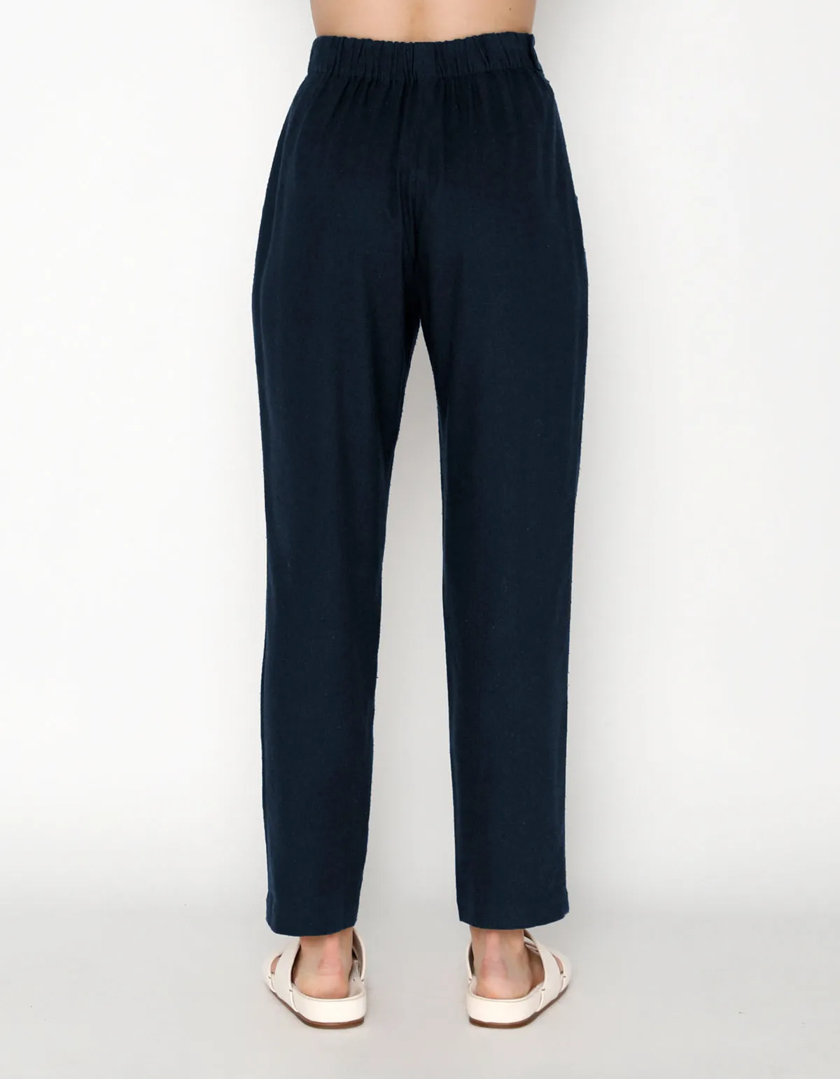 SIGNATURE RELAXED RAW SILK TROUSER